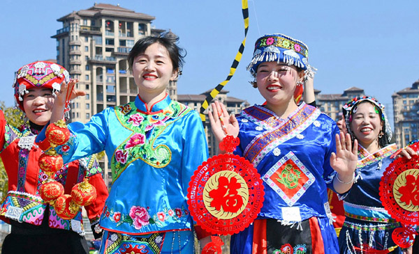 中國(guó)共産黨第二十次全國(guó)代表大(dà)會(huì)勝利閉幕（轉）