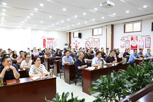 1742264400202898.jpg 1625272104699046410.jpg